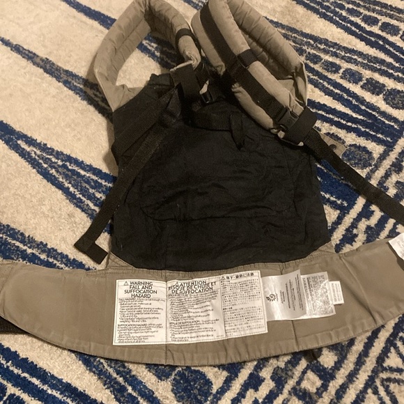 Ergobaby Ergonomic Multi-Position Original Aussie Khaki - Picture 10 of 14